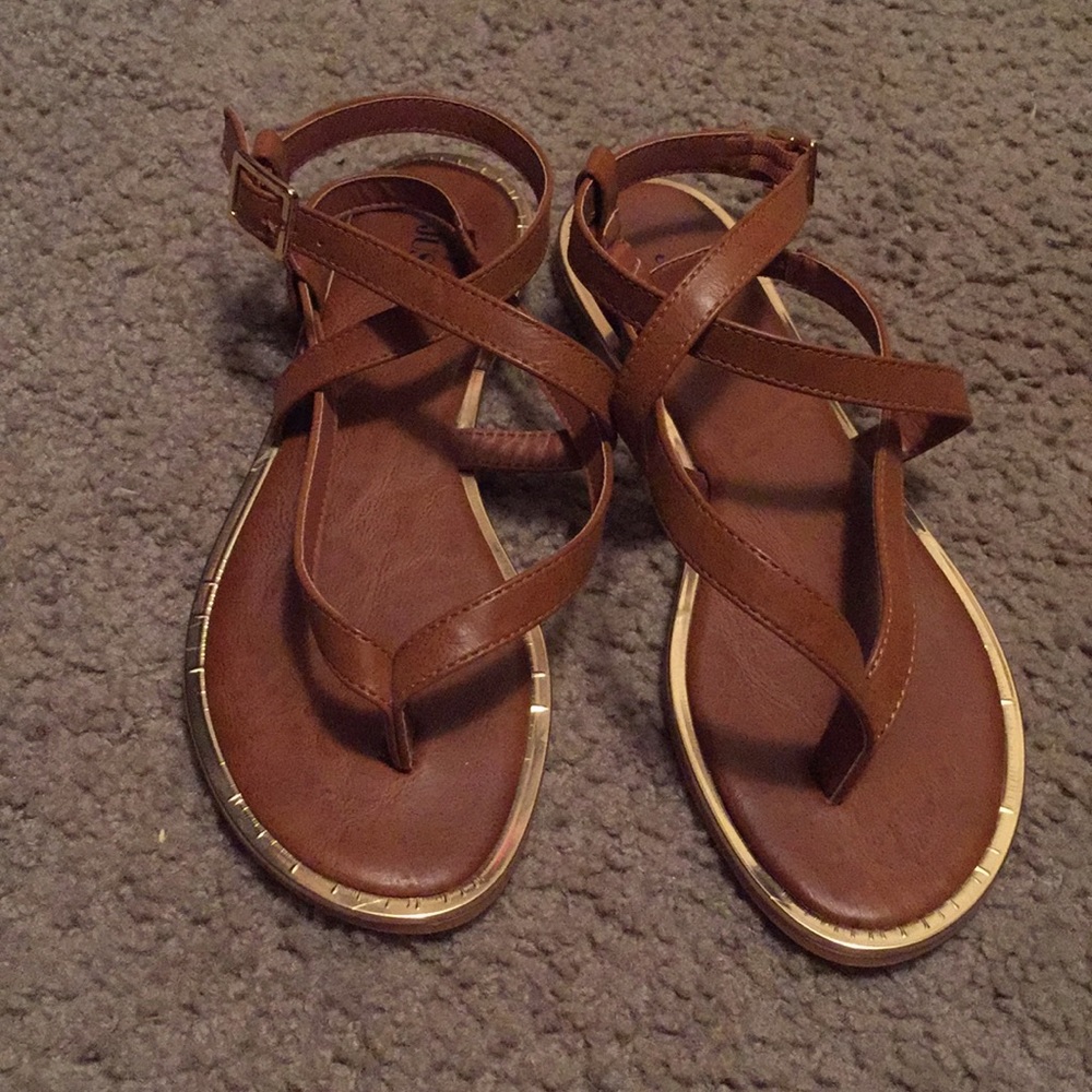 Brown sandals!